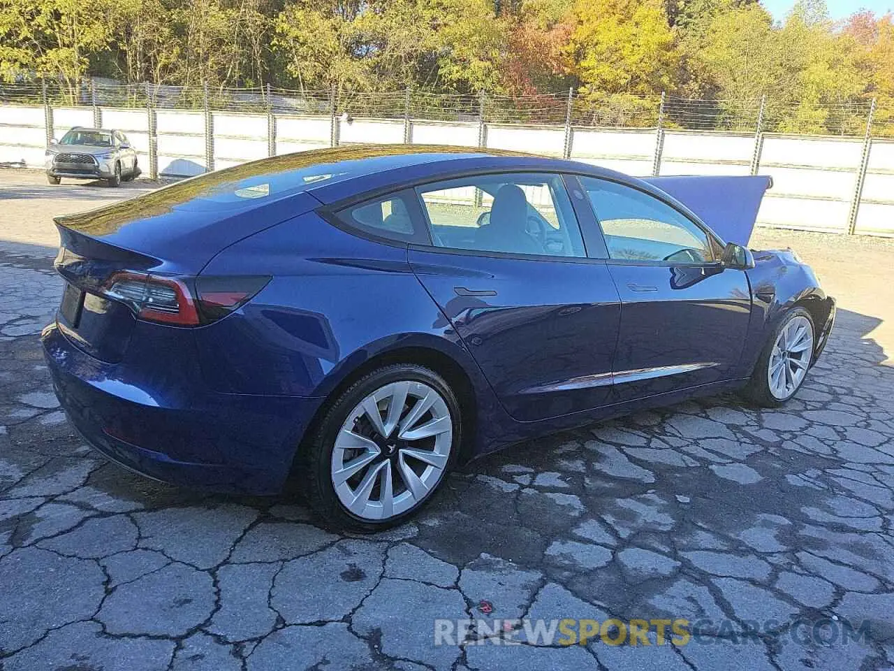 3 Photograph of a damaged car 5YJ3E1EA1NF189661 TESLA MODEL 3 2022
