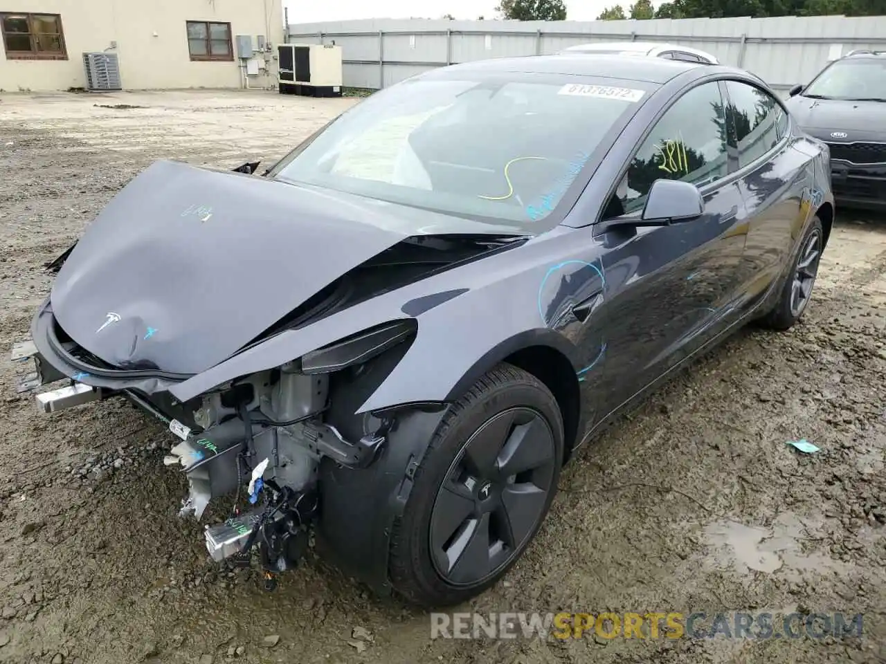 2 Photograph of a damaged car 5YJ3E1EA1NF235831 TESLA MODEL 3 2022