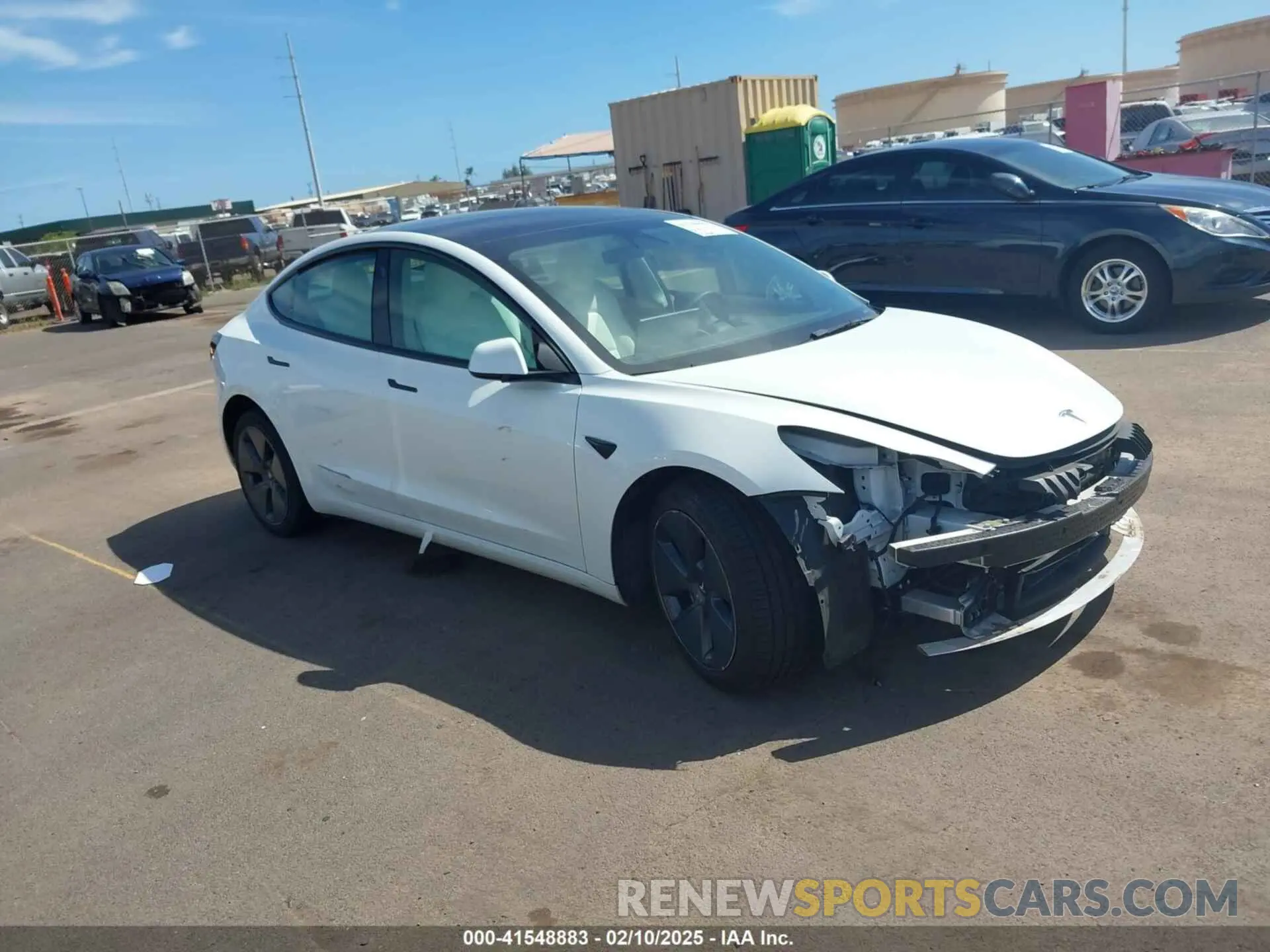 1 Photograph of a damaged car 5YJ3E1EA1NF241533 TESLA MODEL 3 2022