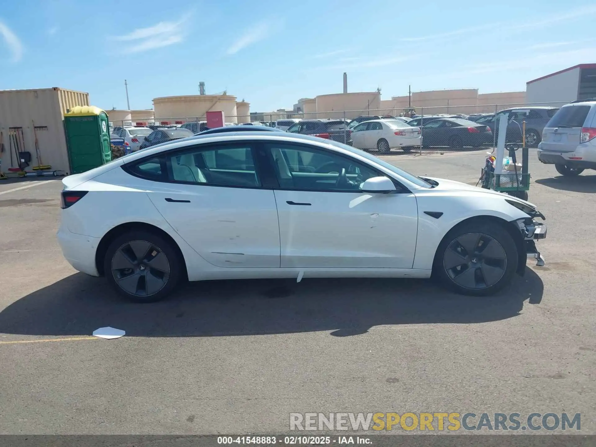 14 Photograph of a damaged car 5YJ3E1EA1NF241533 TESLA MODEL 3 2022