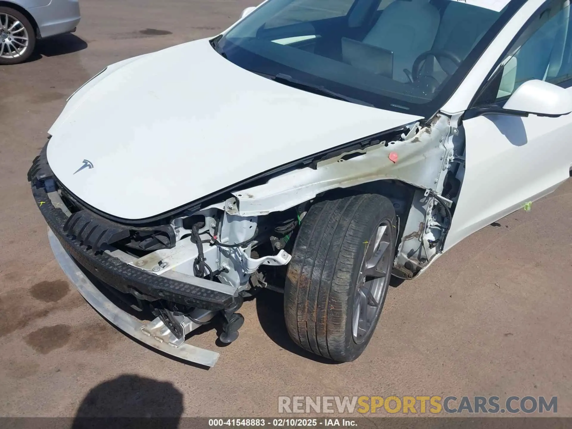 6 Photograph of a damaged car 5YJ3E1EA1NF241533 TESLA MODEL 3 2022