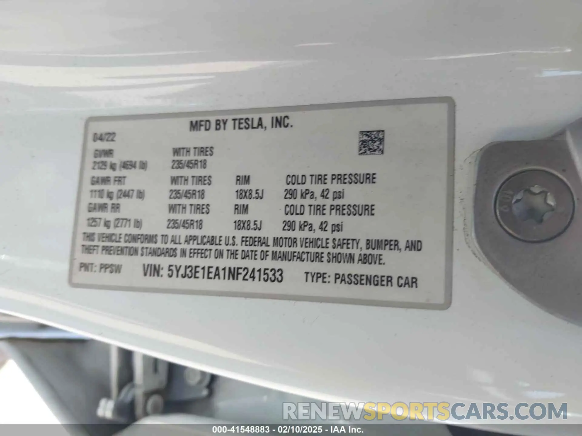 9 Photograph of a damaged car 5YJ3E1EA1NF241533 TESLA MODEL 3 2022