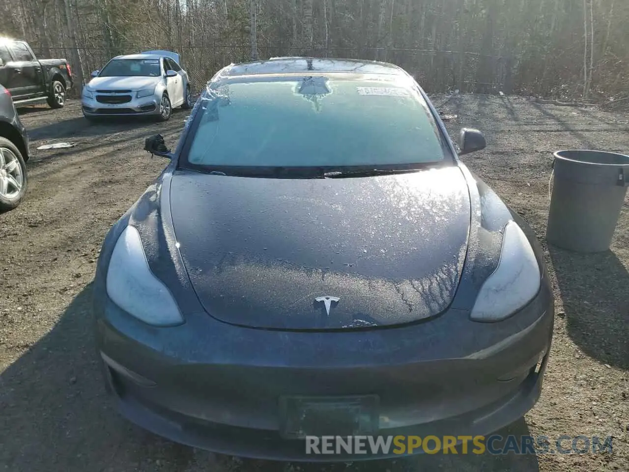 5 Photograph of a damaged car 5YJ3E1EA1NF255125 TESLA MODEL 3 2022
