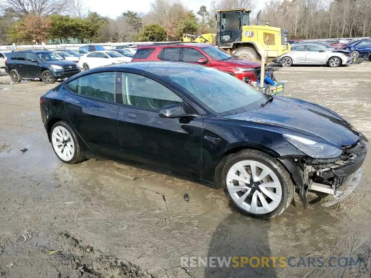 4 Photograph of a damaged car 5YJ3E1EA1NF286570 TESLA MODEL 3 2022