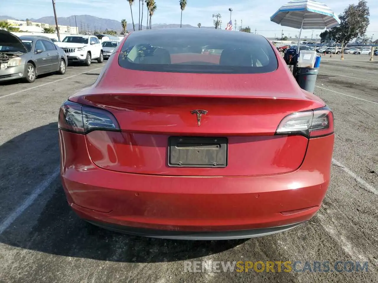 6 Photograph of a damaged car 5YJ3E1EA1NF287623 TESLA MODEL 3 2022