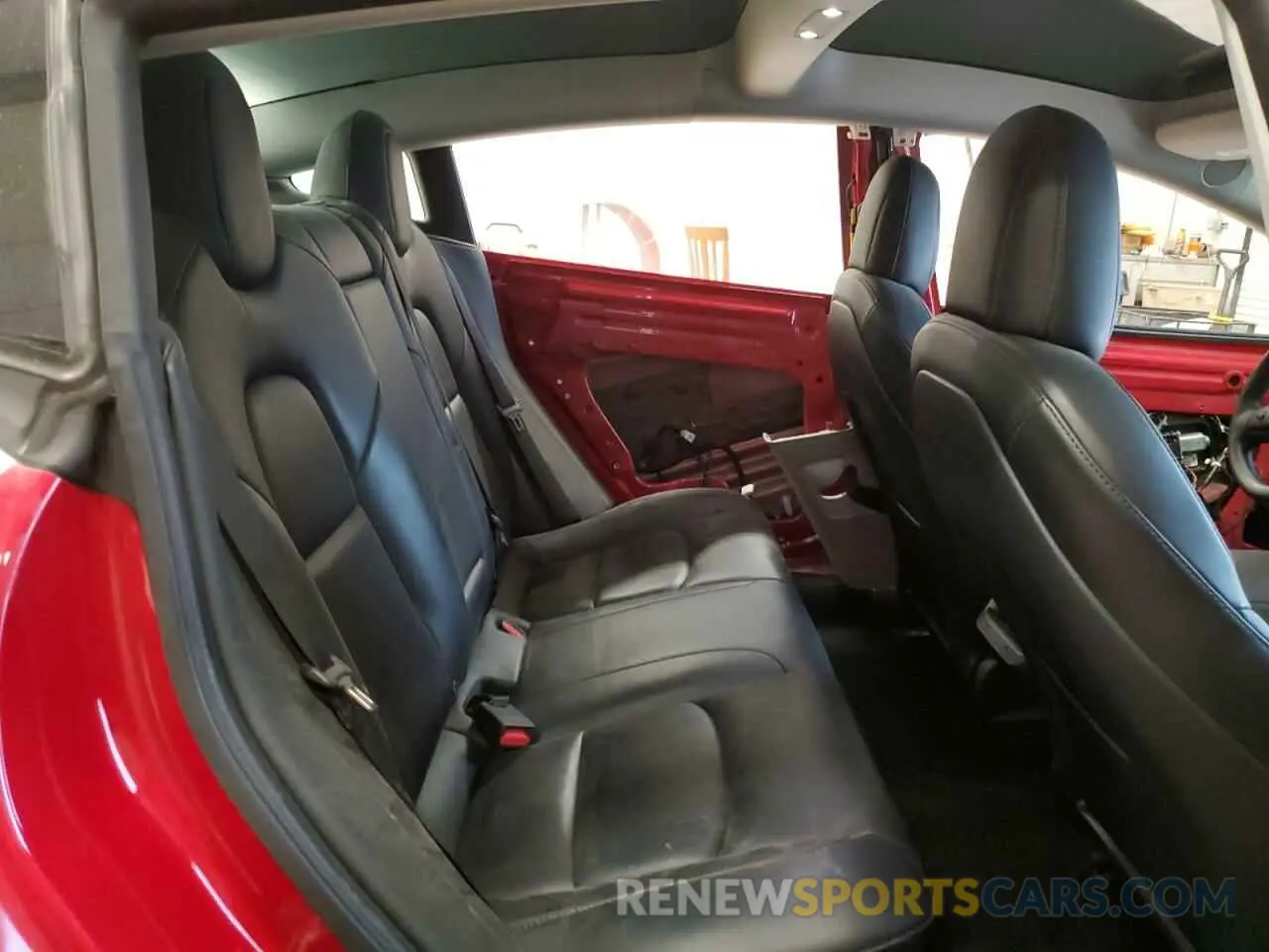 10 Photograph of a damaged car 5YJ3E1EA1NF289162 TESLA MODEL 3 2022