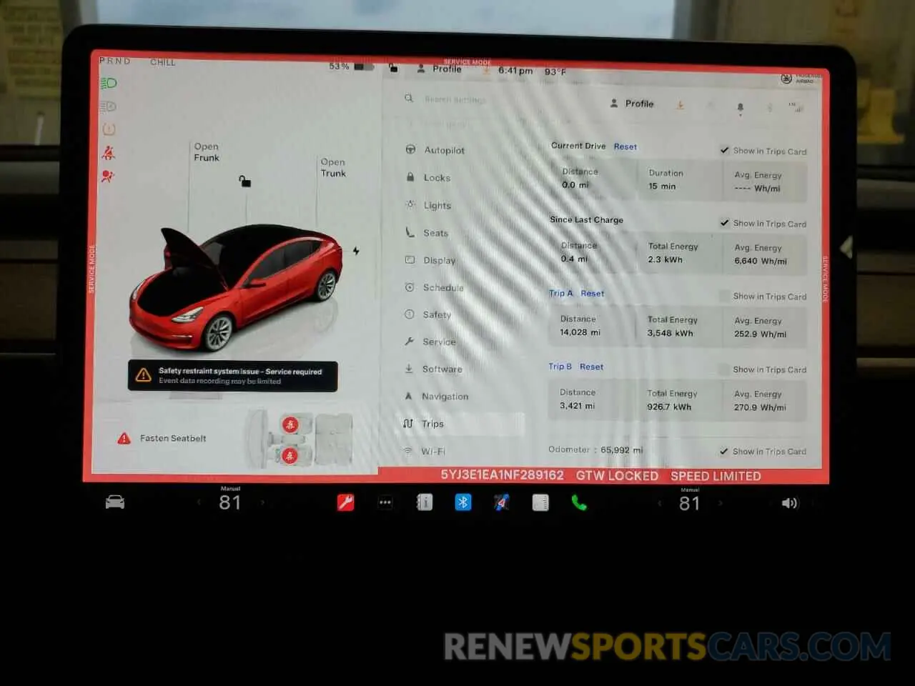 9 Photograph of a damaged car 5YJ3E1EA1NF289162 TESLA MODEL 3 2022