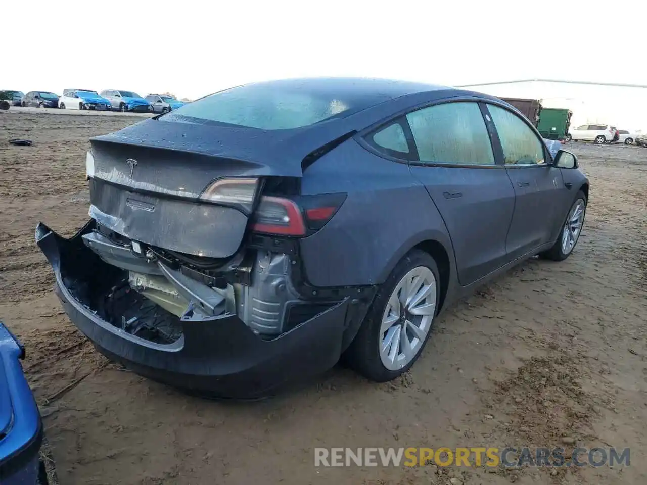 4 Photograph of a damaged car 5YJ3E1EA1NF290294 TESLA MODEL 3 2022