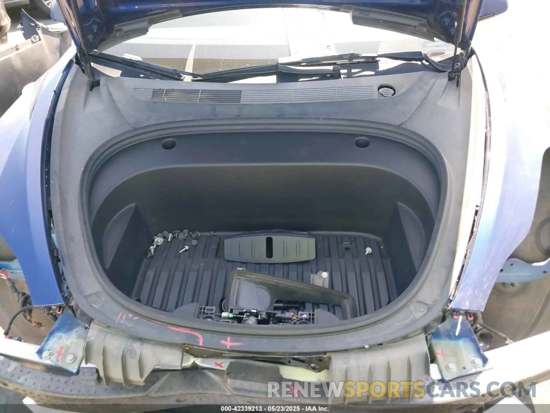 10 Photograph of a damaged car 5YJ3E1EA1NF291266 TESLA MODEL 3 2022