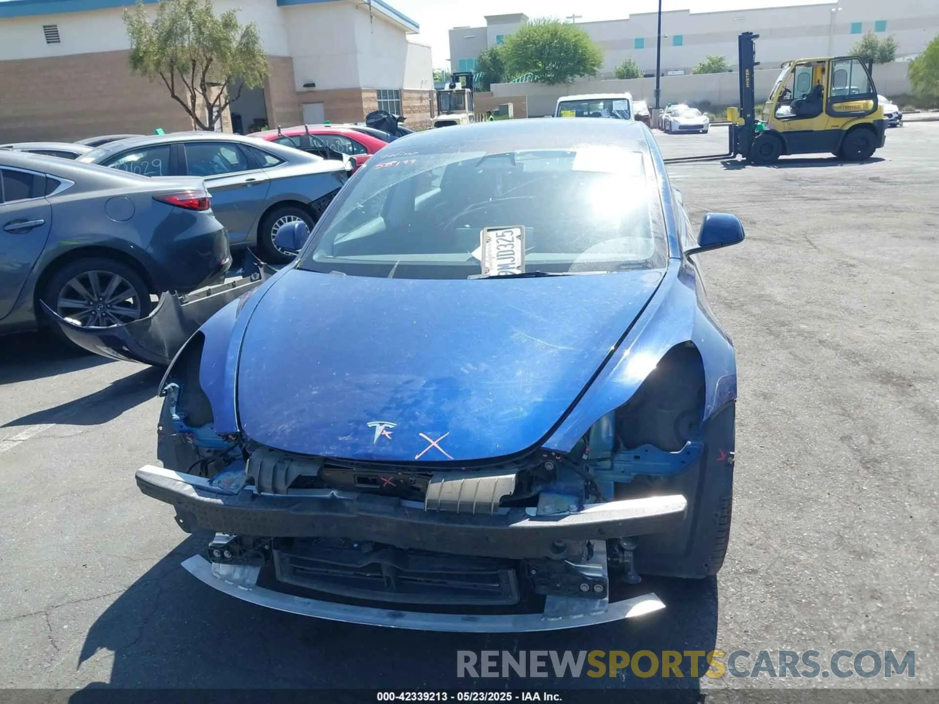 13 Photograph of a damaged car 5YJ3E1EA1NF291266 TESLA MODEL 3 2022