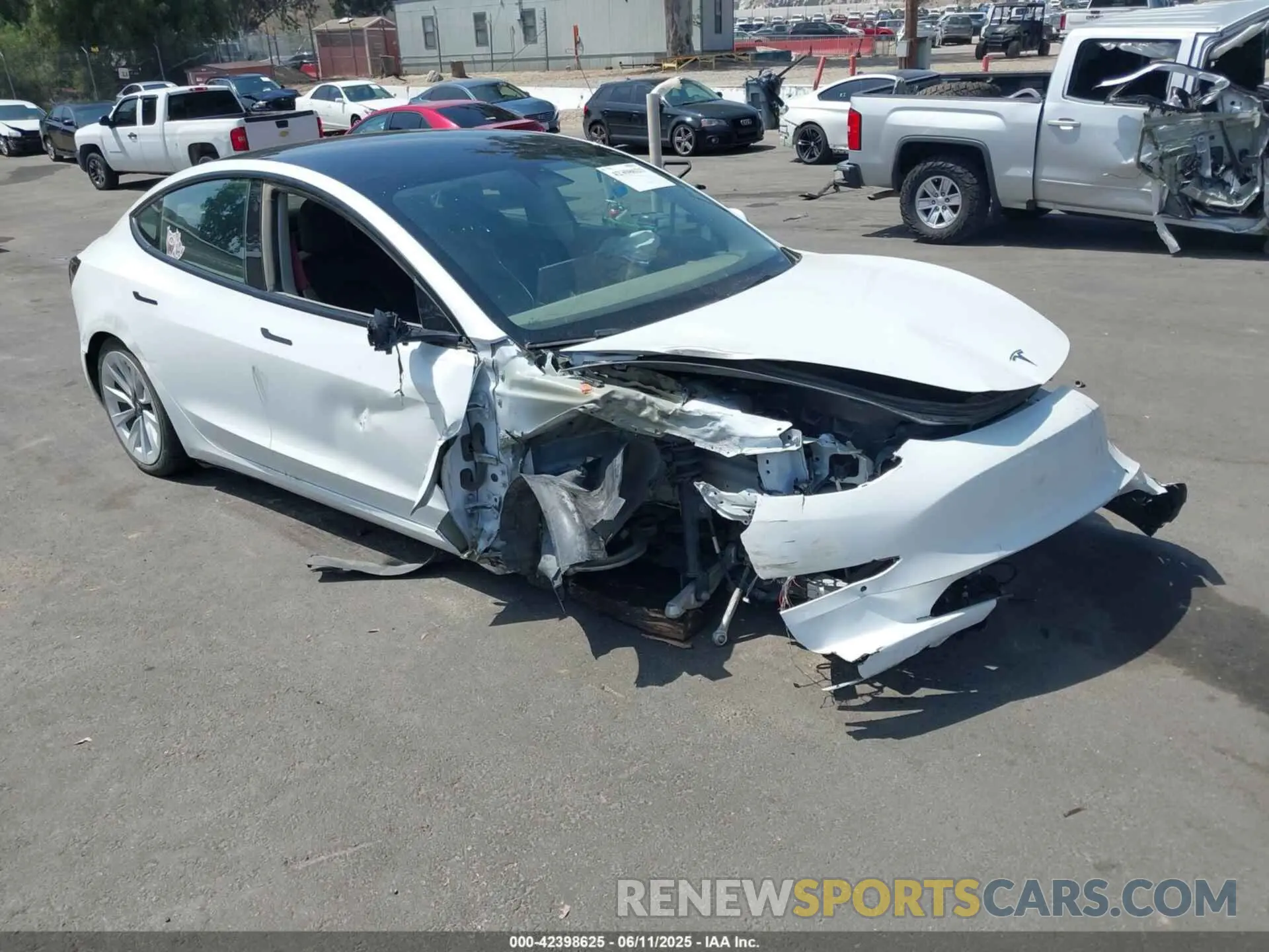 1 Photograph of a damaged car 5YJ3E1EA1NF294264 TESLA MODEL 3 2022