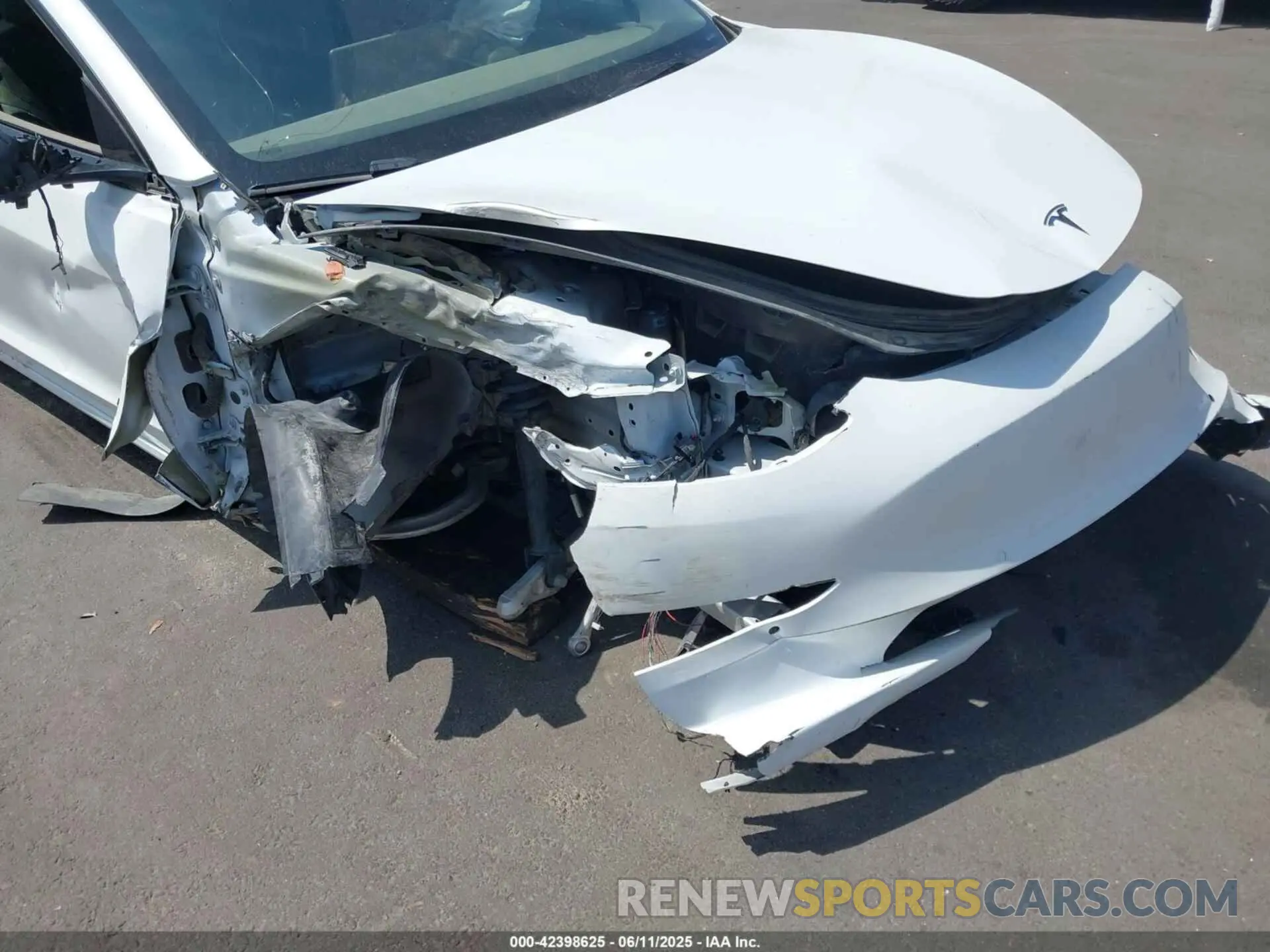 20 Photograph of a damaged car 5YJ3E1EA1NF294264 TESLA MODEL 3 2022