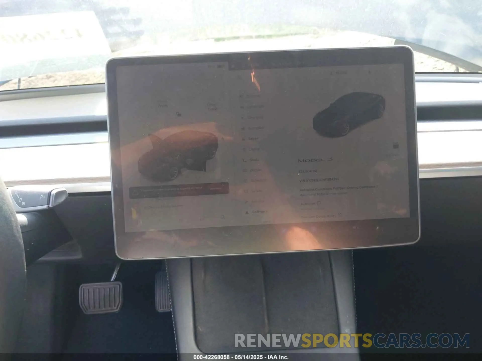 17 Photograph of a damaged car 5YJ3E1EA1NF304355 TESLA MODEL 3 2022