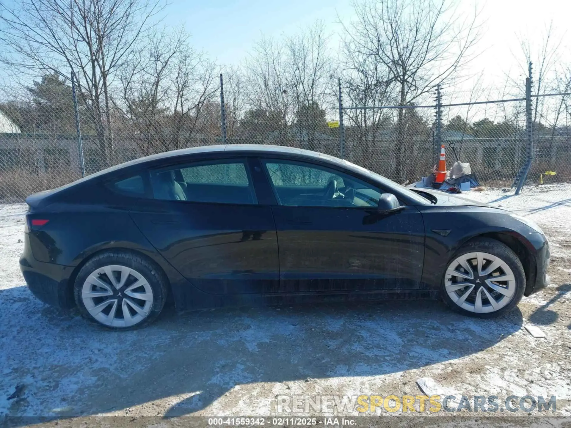 12 Photograph of a damaged car 5YJ3E1EA1NF304811 TESLA MODEL 3 2022