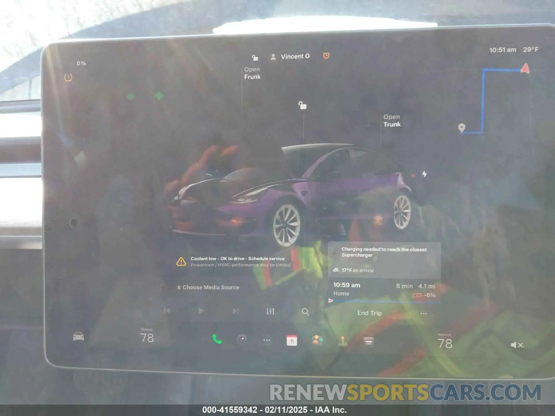 17 Photograph of a damaged car 5YJ3E1EA1NF304811 TESLA MODEL 3 2022