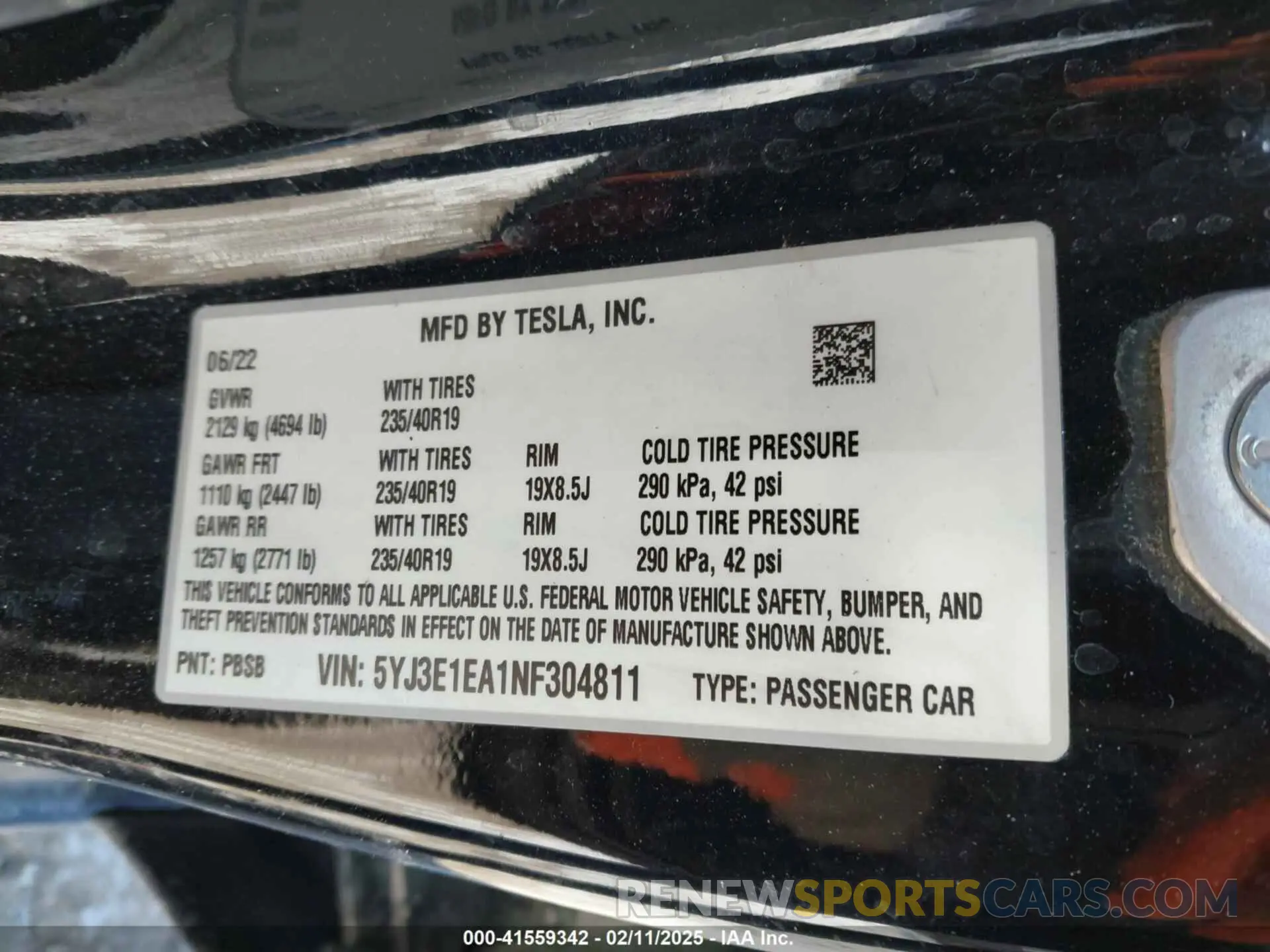9 Photograph of a damaged car 5YJ3E1EA1NF304811 TESLA MODEL 3 2022