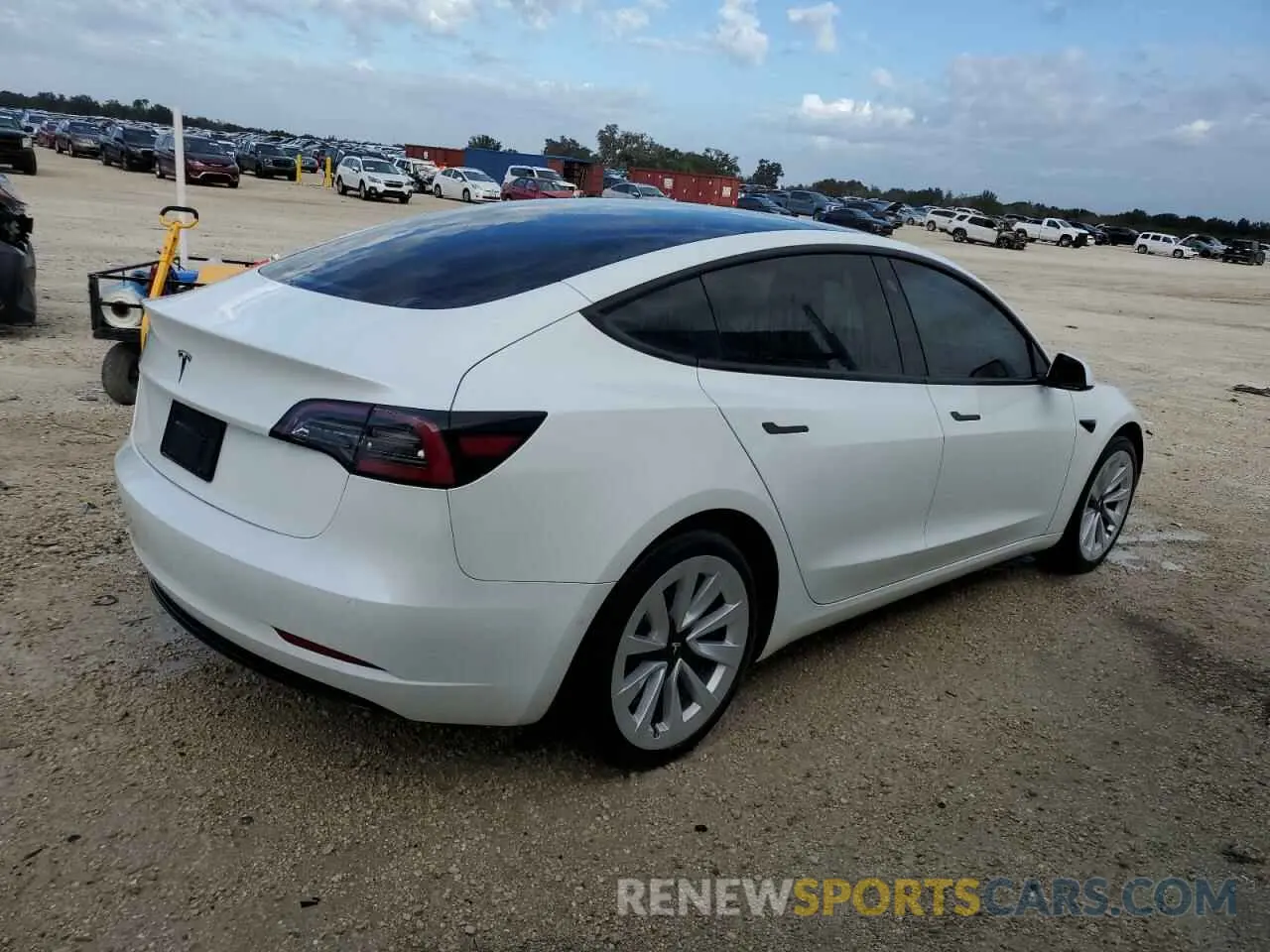 3 Photograph of a damaged car 5YJ3E1EA1NF309670 TESLA MODEL 3 2022