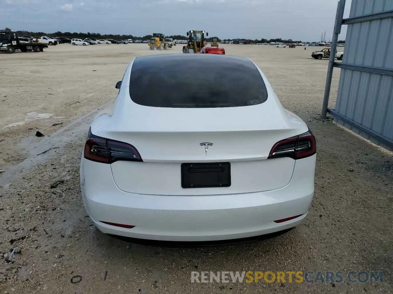 6 Photograph of a damaged car 5YJ3E1EA1NF309670 TESLA MODEL 3 2022