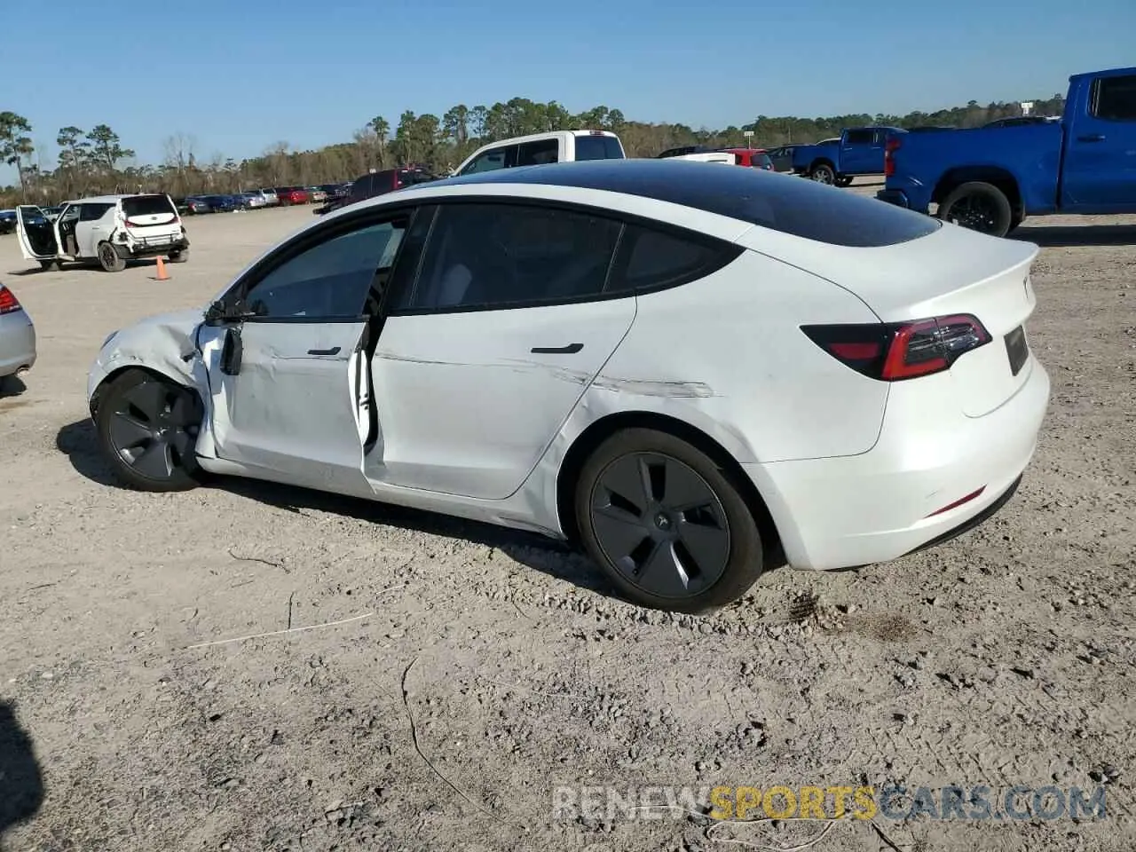 2 Photograph of a damaged car 5YJ3E1EA1NF314836 TESLA MODEL 3 2022