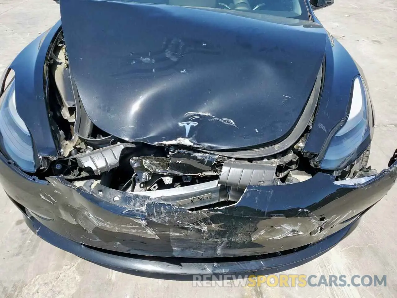 11 Photograph of a damaged car 5YJ3E1EA1NF315906 TESLA MODEL 3 2022