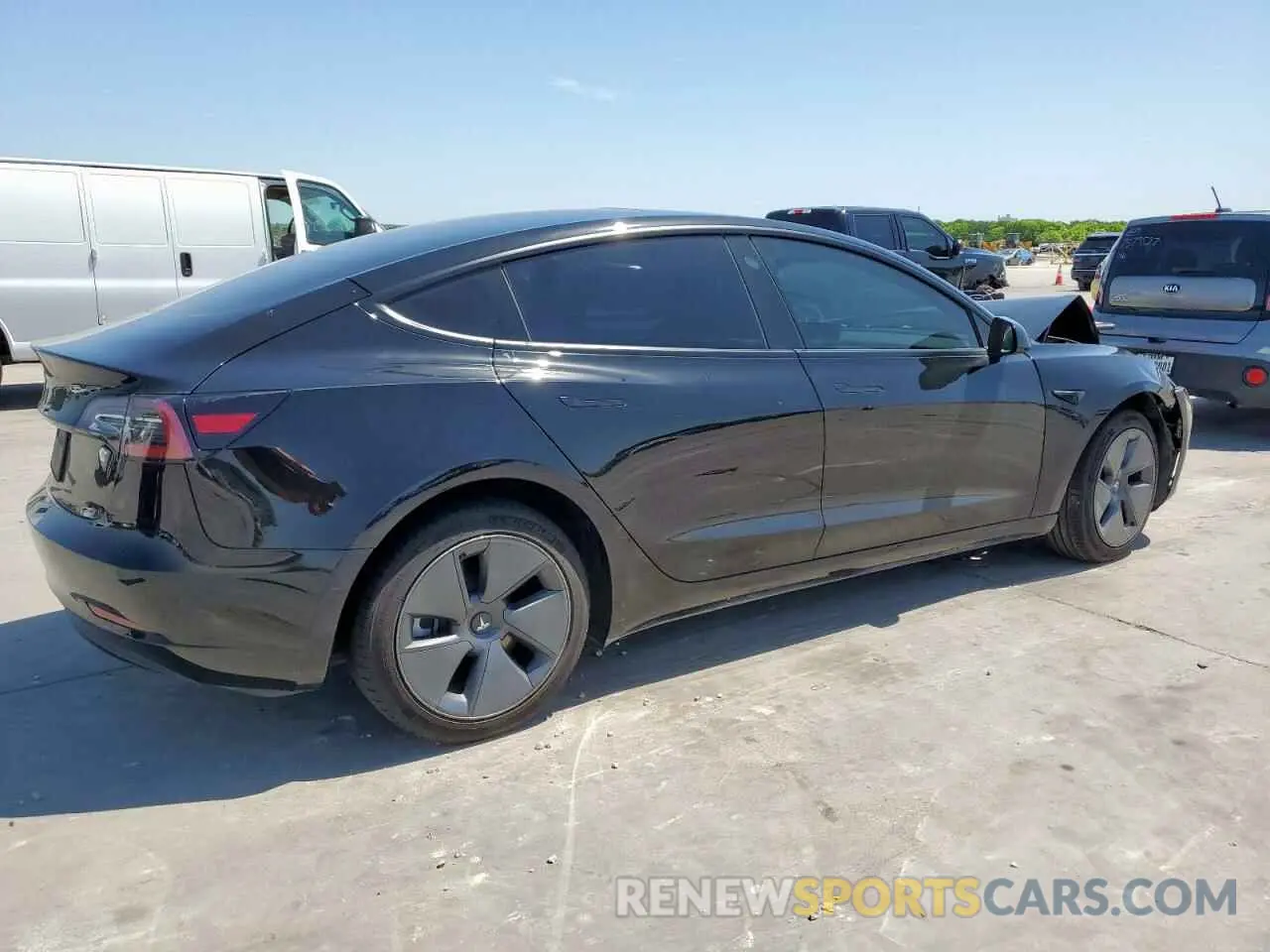 3 Photograph of a damaged car 5YJ3E1EA1NF315906 TESLA MODEL 3 2022
