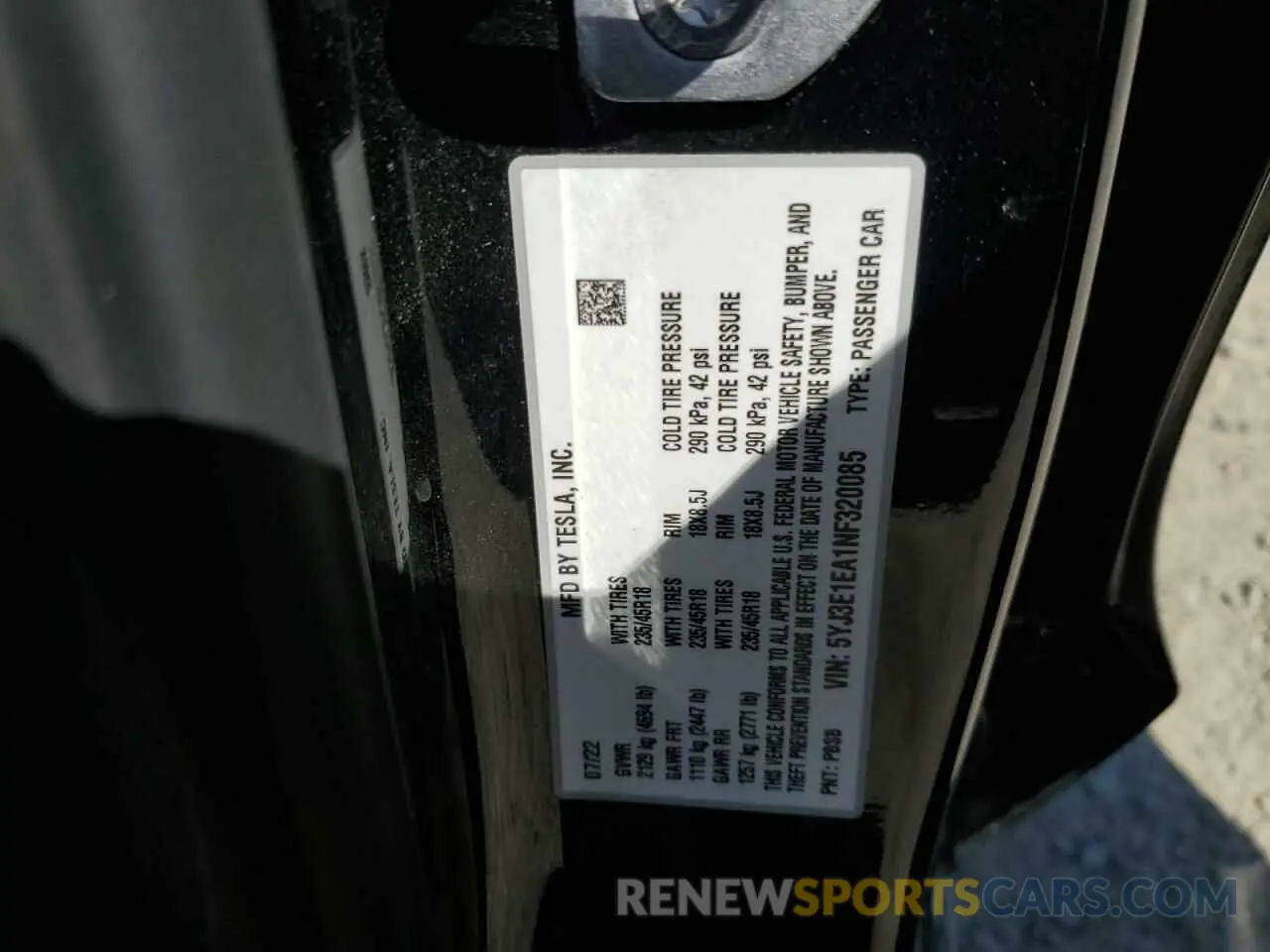 12 Photograph of a damaged car 5YJ3E1EA1NF320085 TESLA MODEL 3 2022