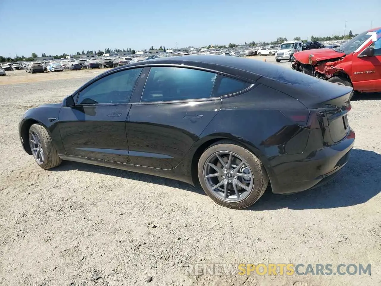2 Photograph of a damaged car 5YJ3E1EA1NF320085 TESLA MODEL 3 2022