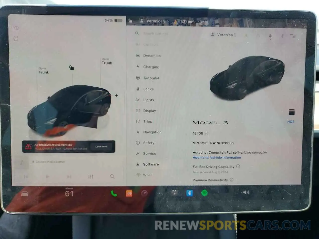 9 Photograph of a damaged car 5YJ3E1EA1NF320085 TESLA MODEL 3 2022