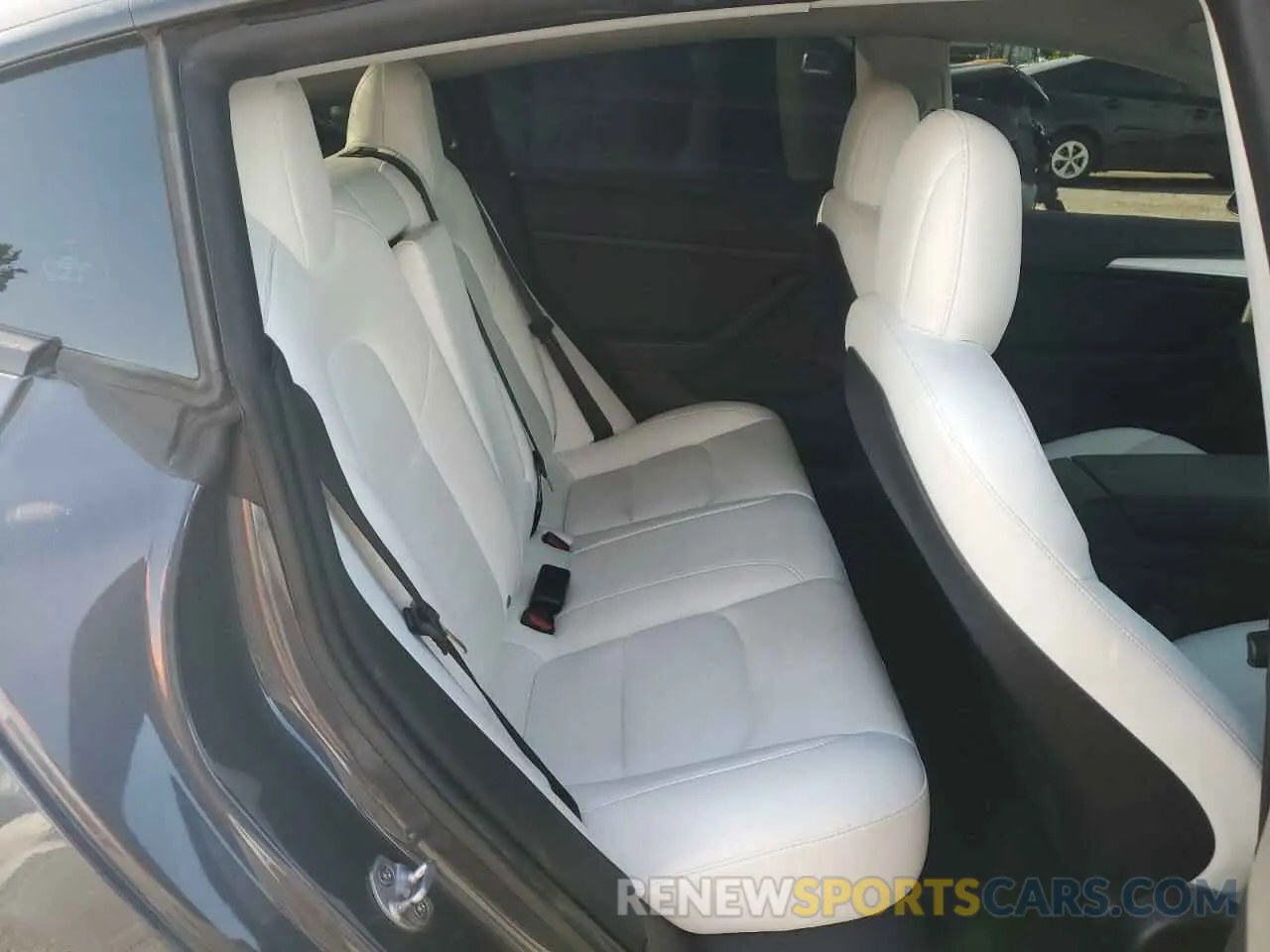 10 Photograph of a damaged car 5YJ3E1EA1NF337727 TESLA MODEL 3 2022