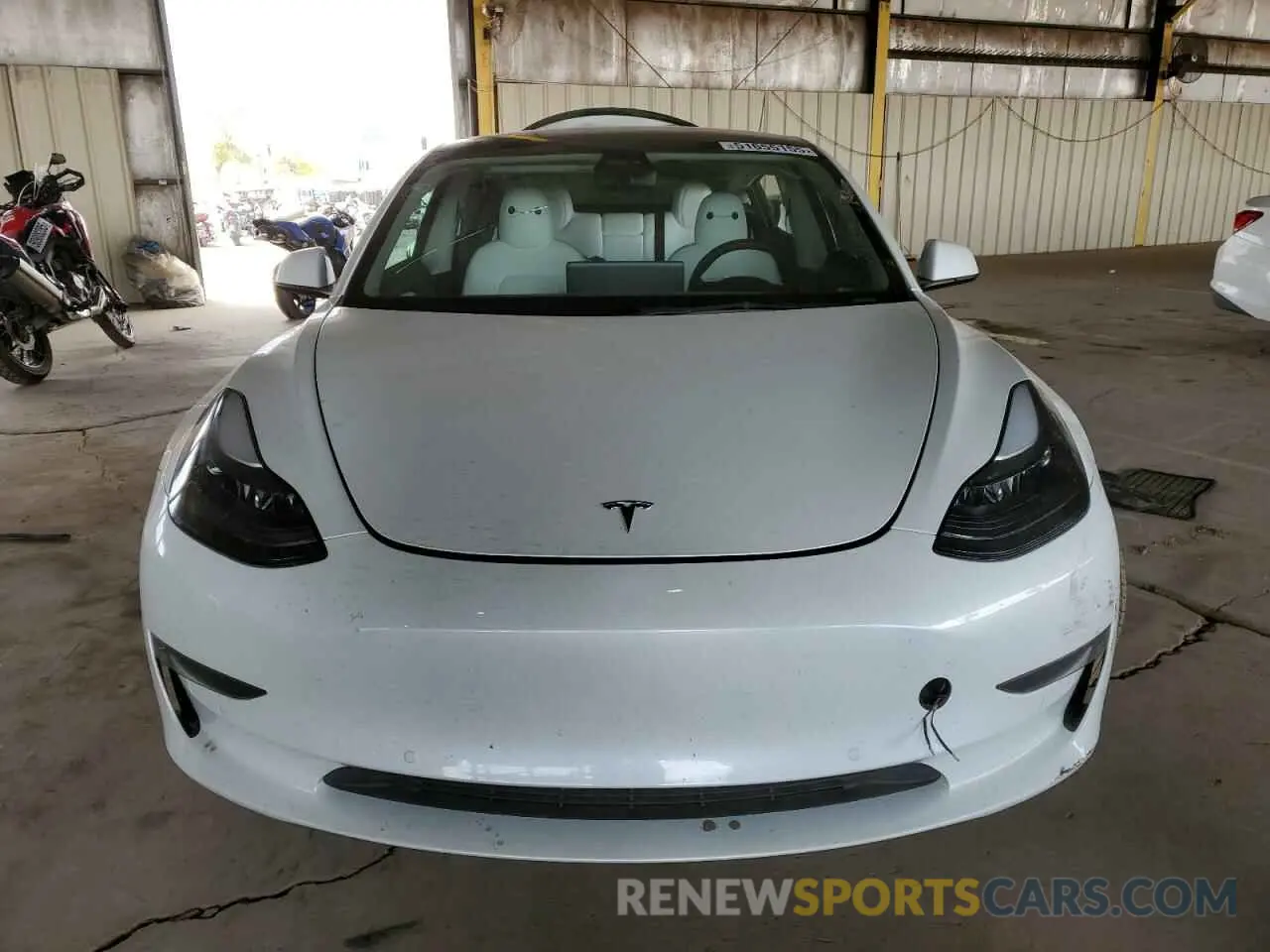 5 Photograph of a damaged car 5YJ3E1EA1NF358612 TESLA MODEL 3 2022