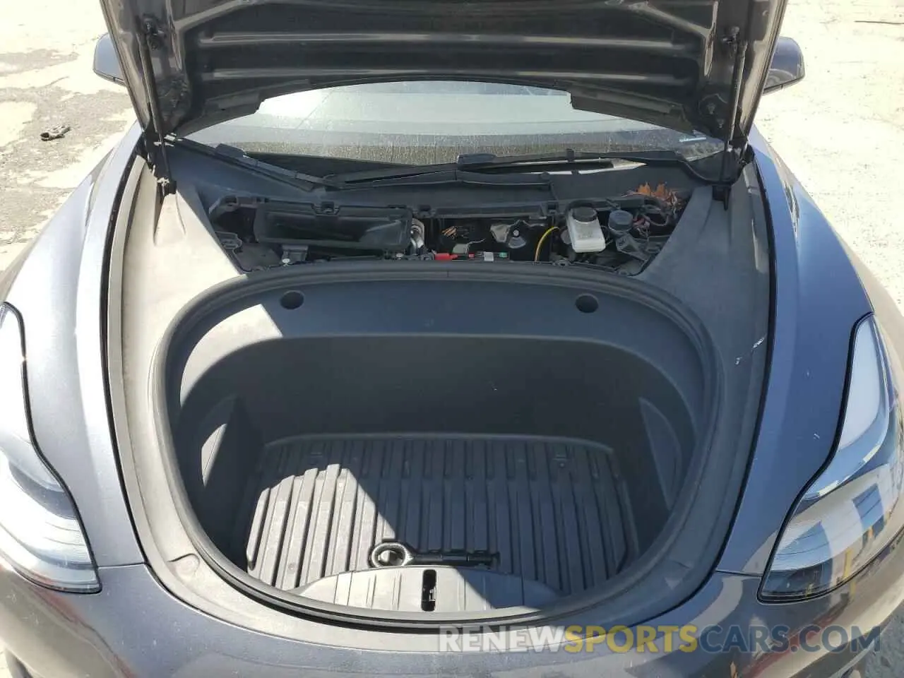 11 Photograph of a damaged car 5YJ3E1EA1NF368556 TESLA MODEL 3 2022