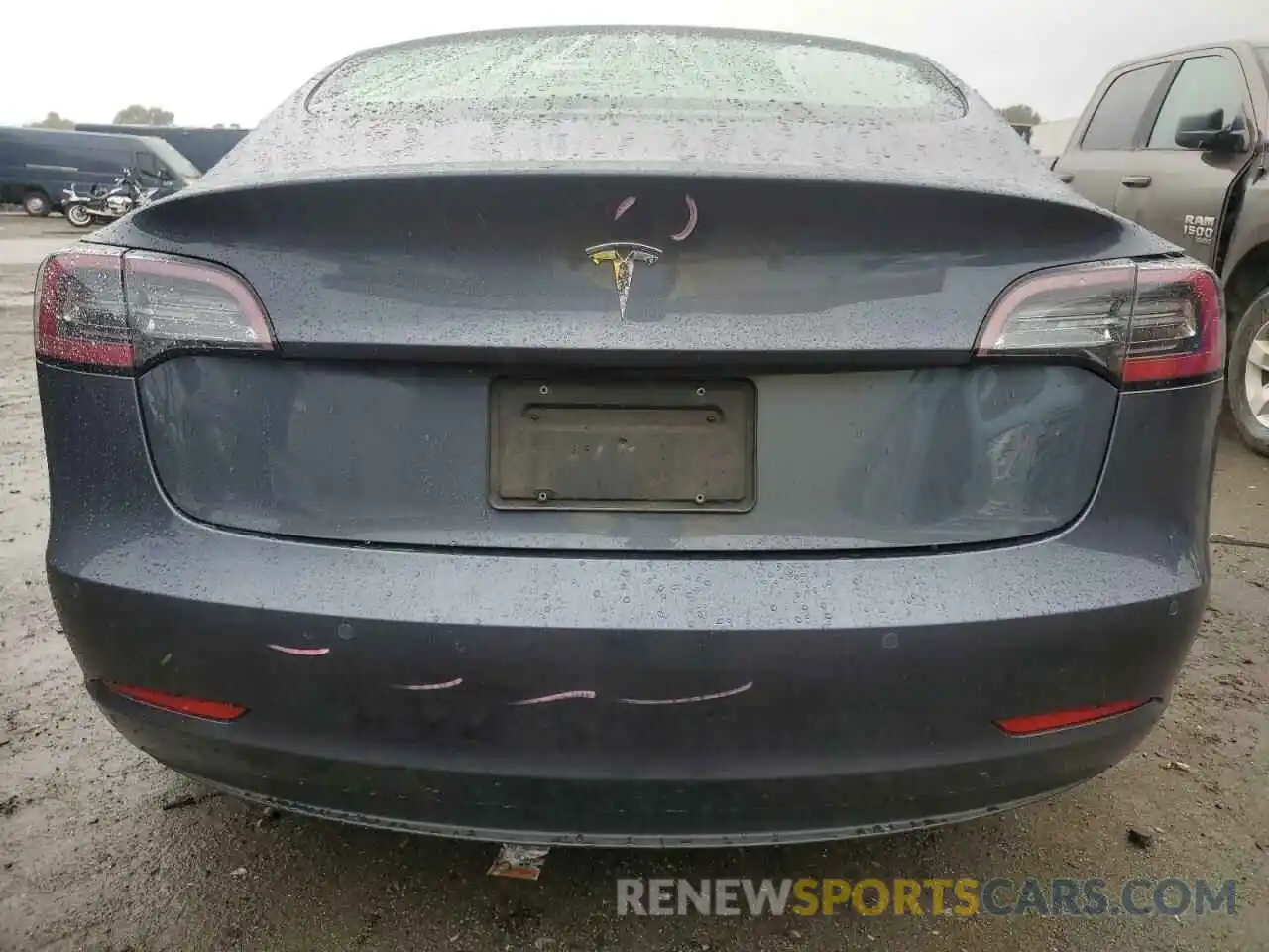 6 Photograph of a damaged car 5YJ3E1EA1NF368816 TESLA MODEL 3 2022