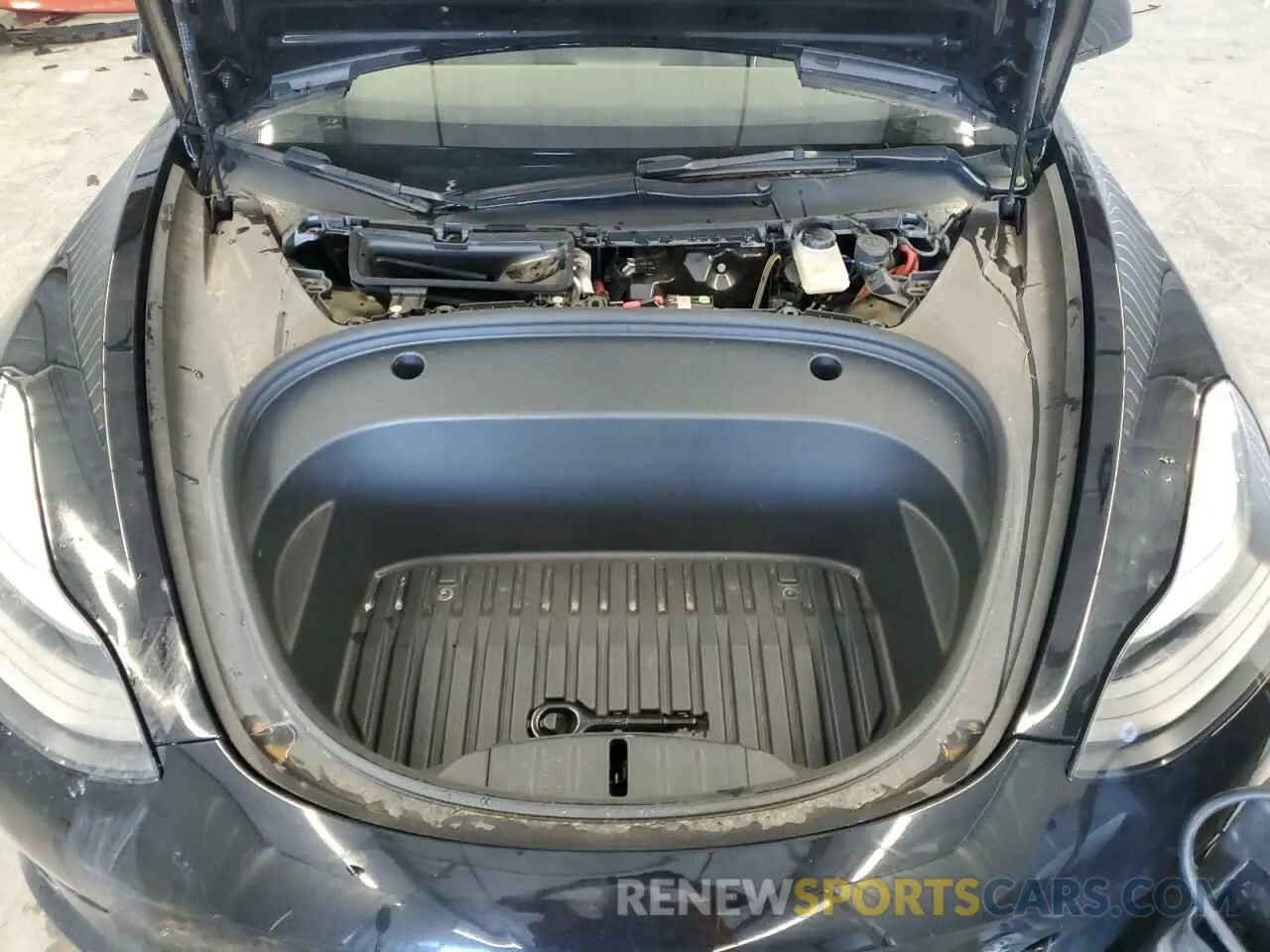 11 Photograph of a damaged car 5YJ3E1EA1NF369254 TESLA MODEL 3 2022