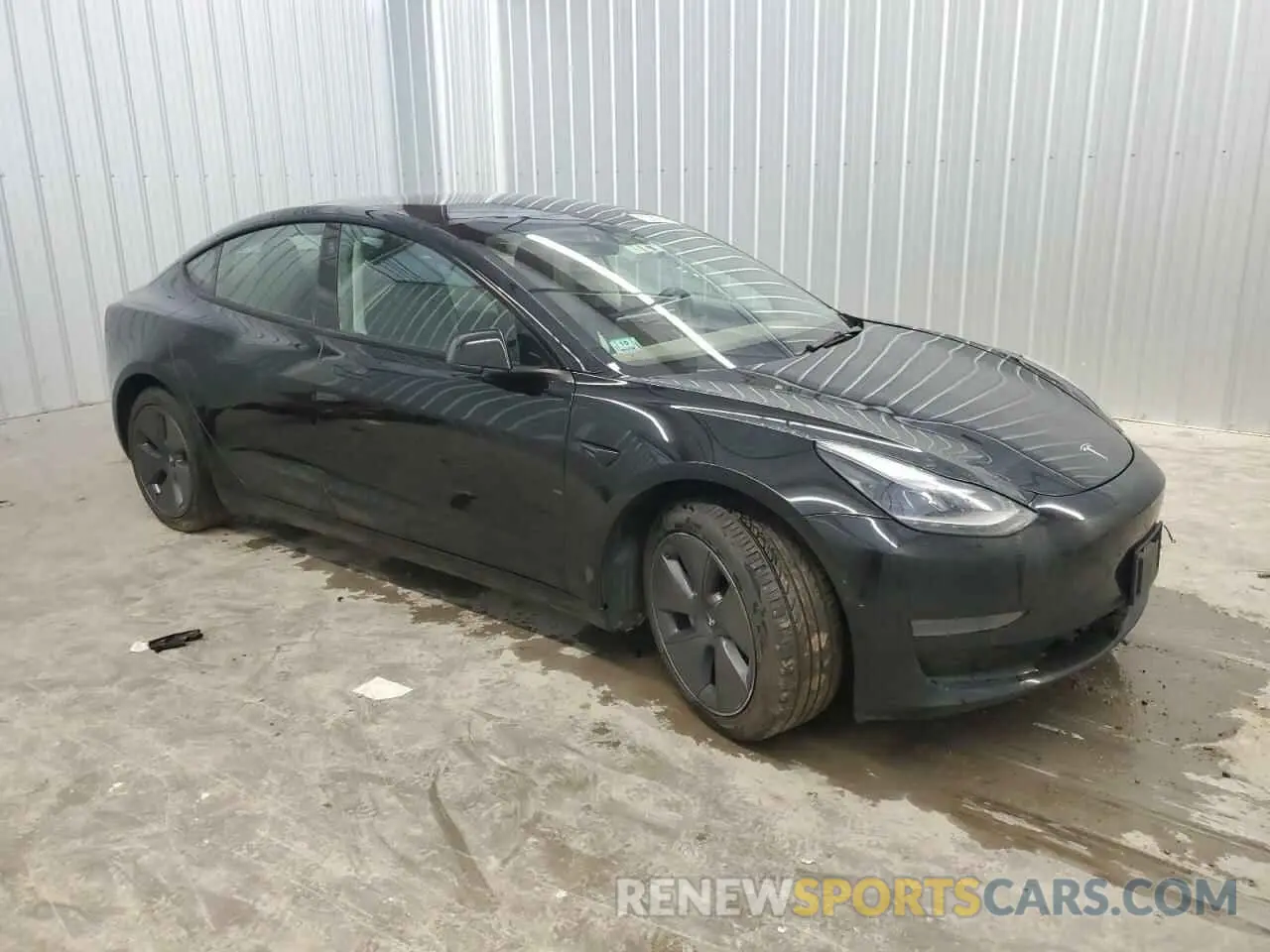 4 Photograph of a damaged car 5YJ3E1EA1NF369254 TESLA MODEL 3 2022