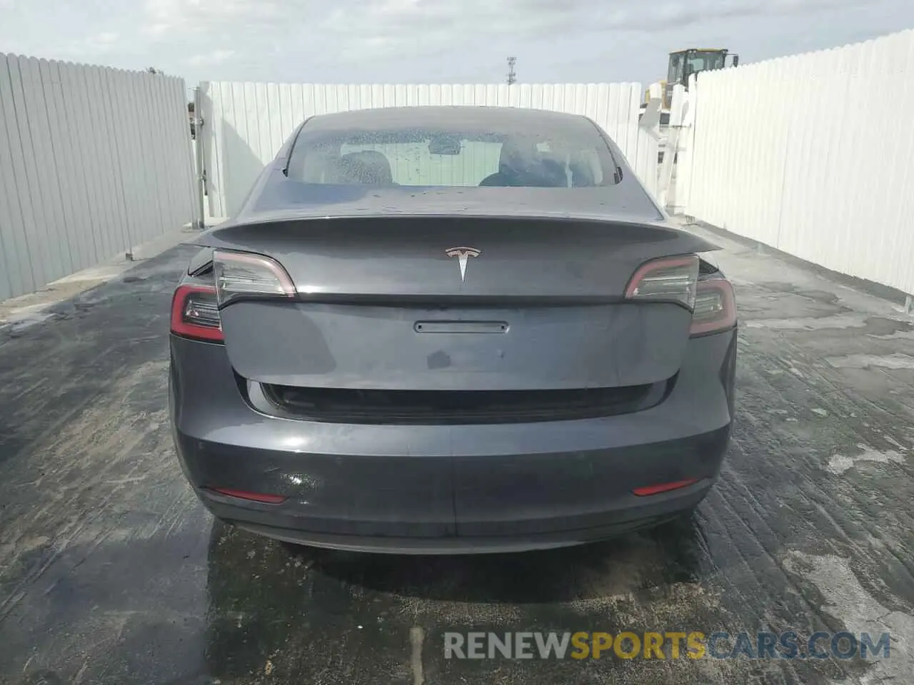 6 Photograph of a damaged car 5YJ3E1EA1NF369688 TESLA MODEL 3 2022