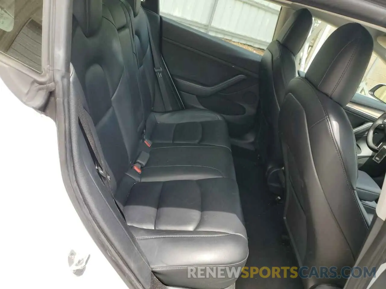 10 Photograph of a damaged car 5YJ3E1EA1NF369805 TESLA MODEL 3 2022