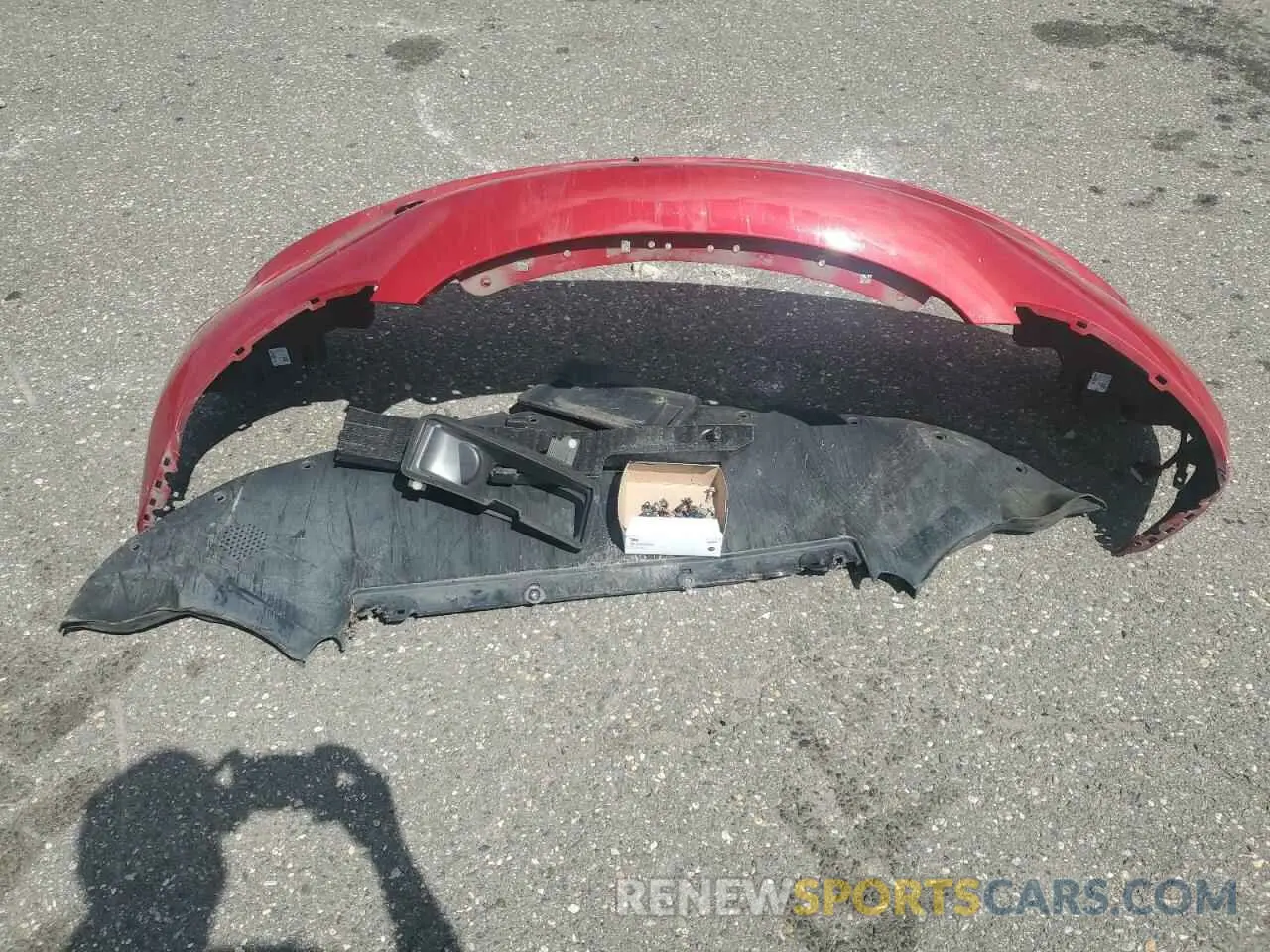 12 Photograph of a damaged car 5YJ3E1EA1NF369822 TESLA MODEL 3 2022