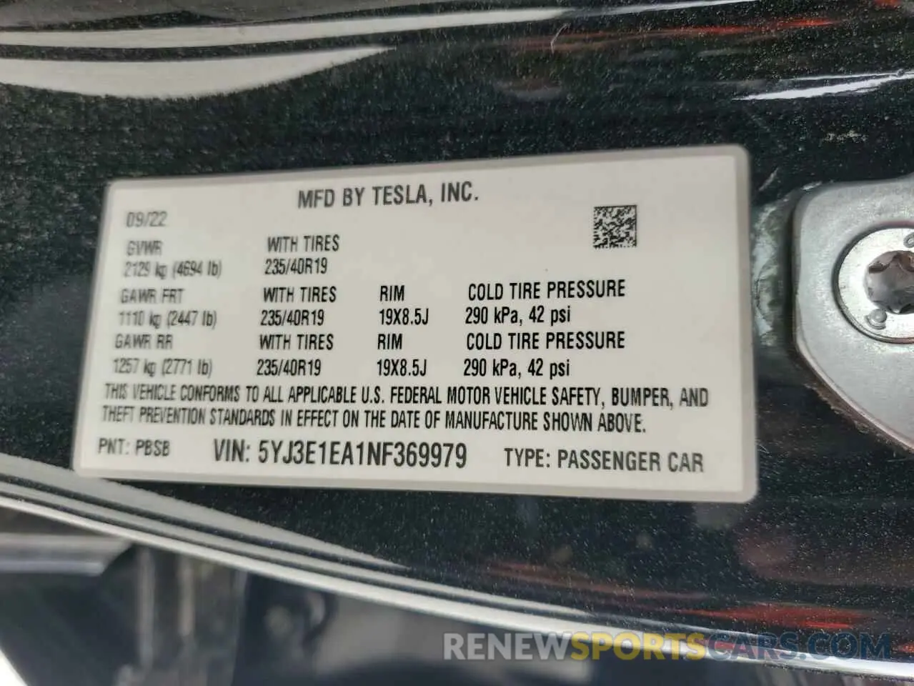 12 Photograph of a damaged car 5YJ3E1EA1NF369979 TESLA MODEL 3 2022