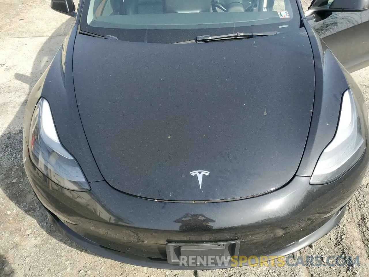 11 Photograph of a damaged car 5YJ3E1EA1NF370209 TESLA MODEL 3 2022