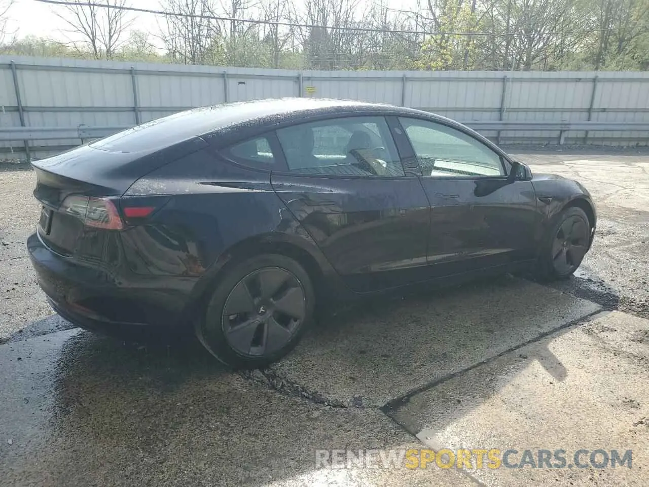 3 Photograph of a damaged car 5YJ3E1EA1NF370209 TESLA MODEL 3 2022