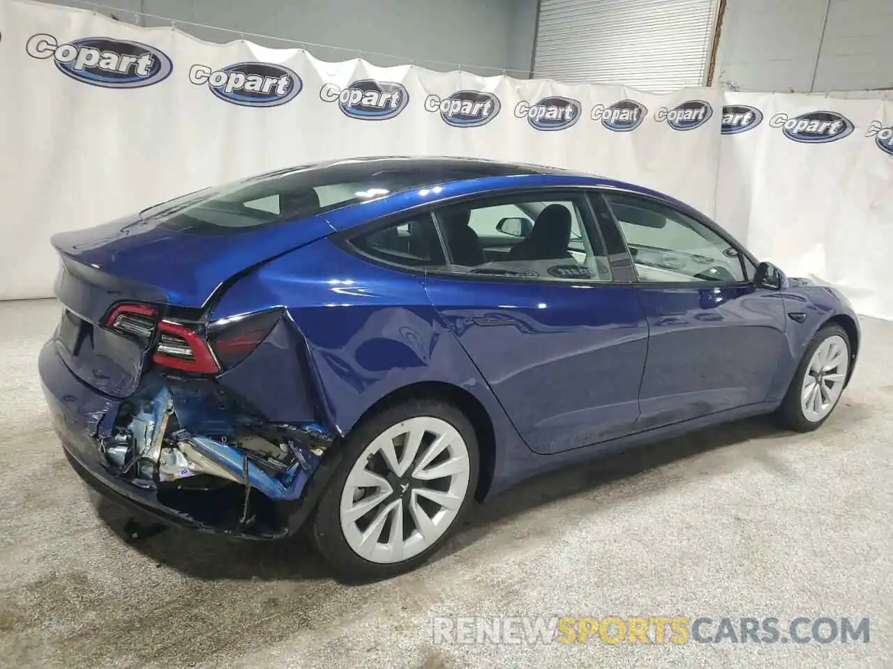 3 Photograph of a damaged car 5YJ3E1EA1NF372283 TESLA MODEL 3 2022