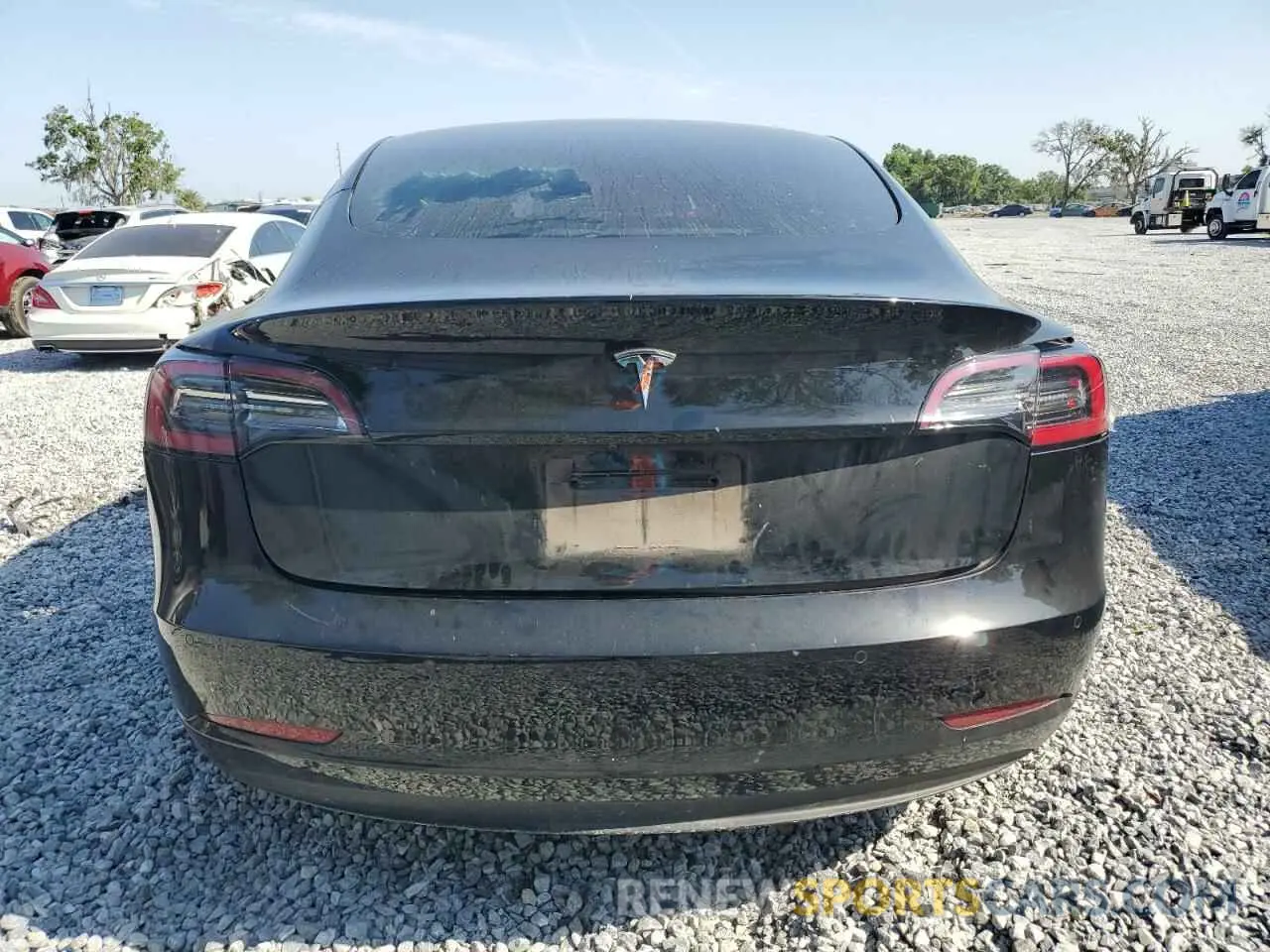6 Photograph of a damaged car 5YJ3E1EA1NF374390 TESLA MODEL 3 2022
