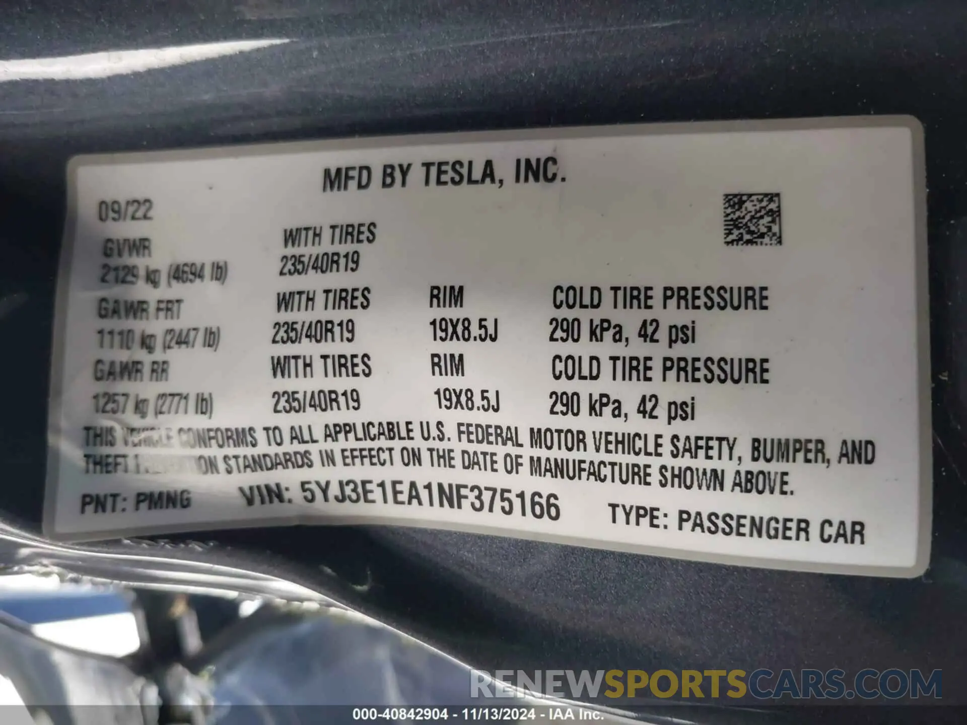 9 Photograph of a damaged car 5YJ3E1EA1NF375166 TESLA MODEL 3 2022