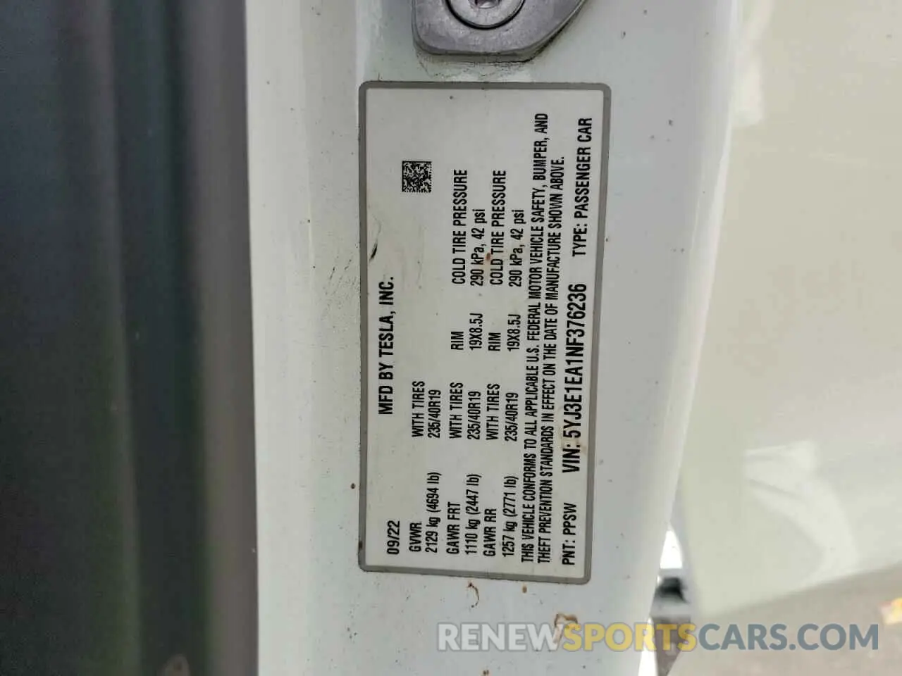 15 Photograph of a damaged car 5YJ3E1EA1NF376236 TESLA MODEL 3 2022