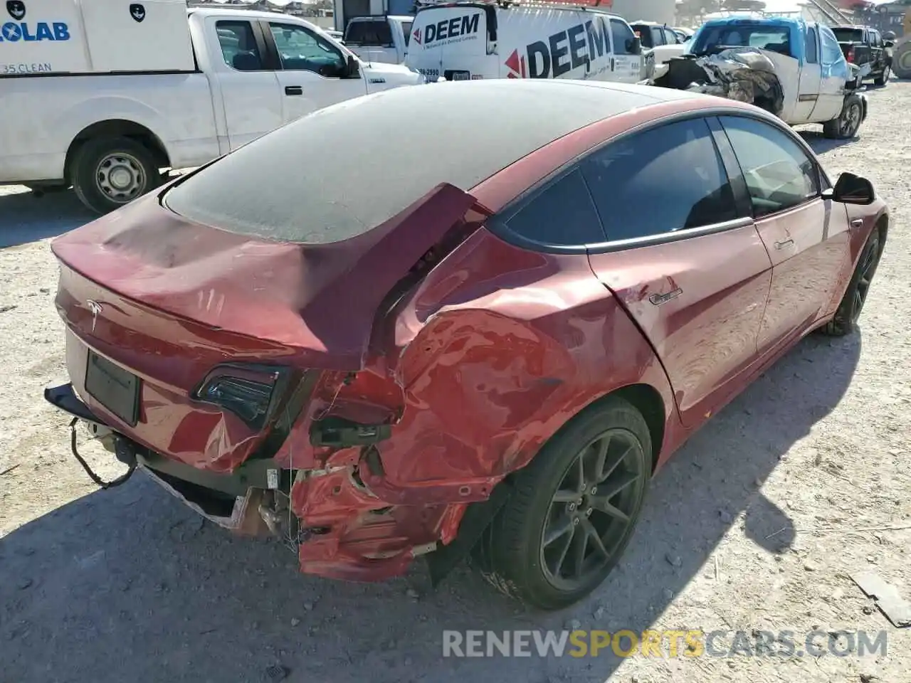 3 Photograph of a damaged car 5YJ3E1EA2NF103483 TESLA MODEL 3 2022