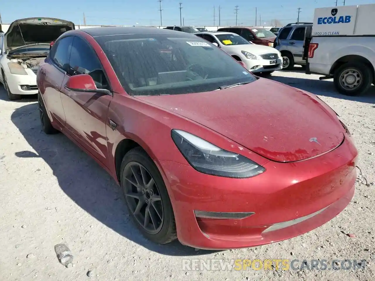 4 Photograph of a damaged car 5YJ3E1EA2NF103483 TESLA MODEL 3 2022