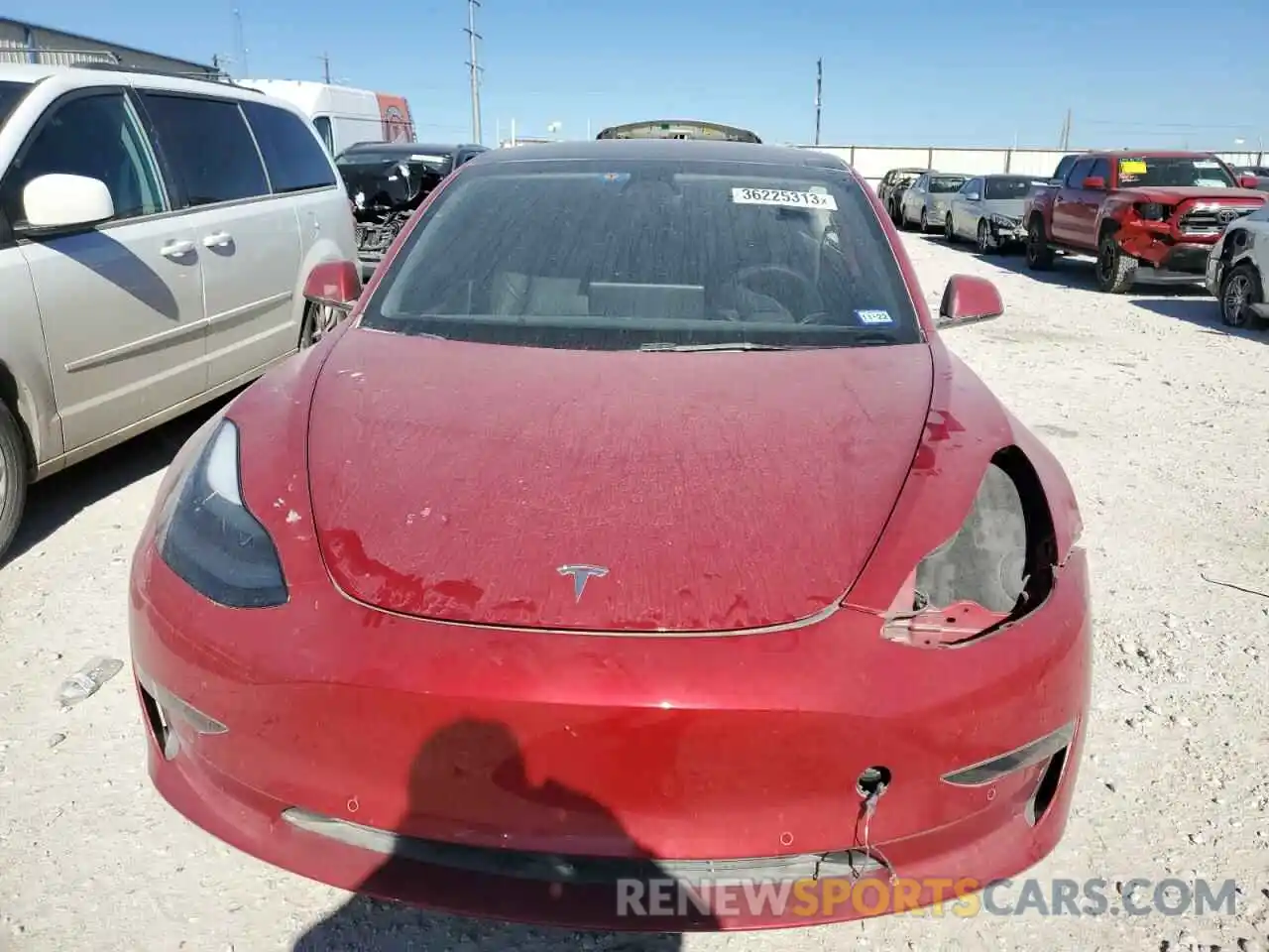 5 Photograph of a damaged car 5YJ3E1EA2NF103483 TESLA MODEL 3 2022