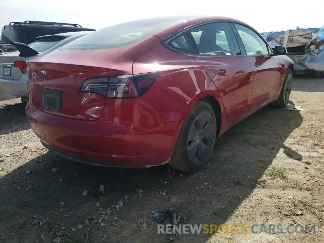 4 Photograph of a damaged car 5YJ3E1EA2NF118288 TESLA MODEL 3 2022