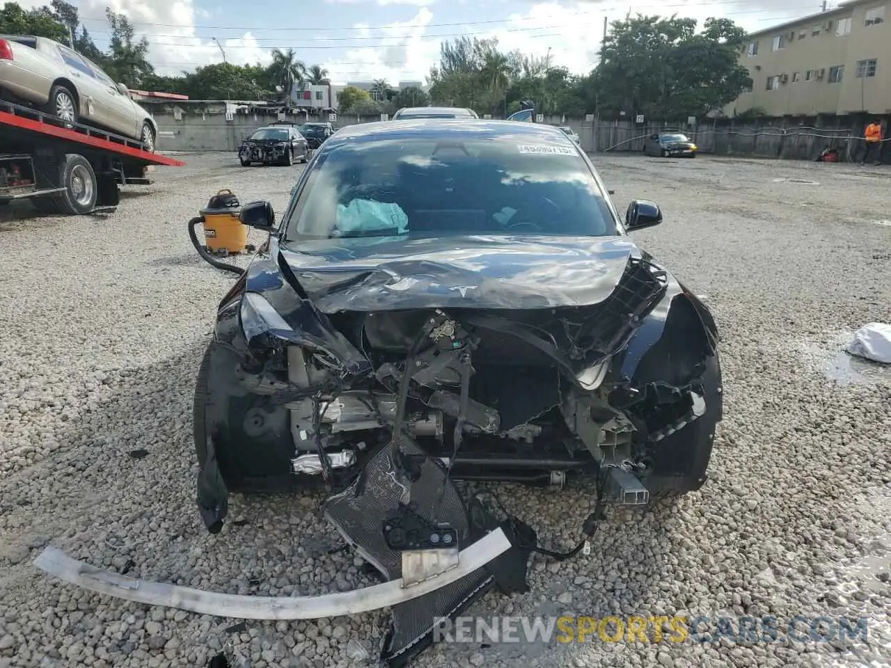 5 Photograph of a damaged car 5YJ3E1EA2NF124334 TESLA MODEL 3 2022