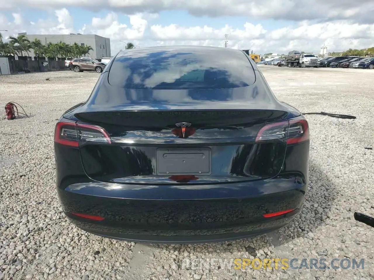 6 Photograph of a damaged car 5YJ3E1EA2NF124334 TESLA MODEL 3 2022